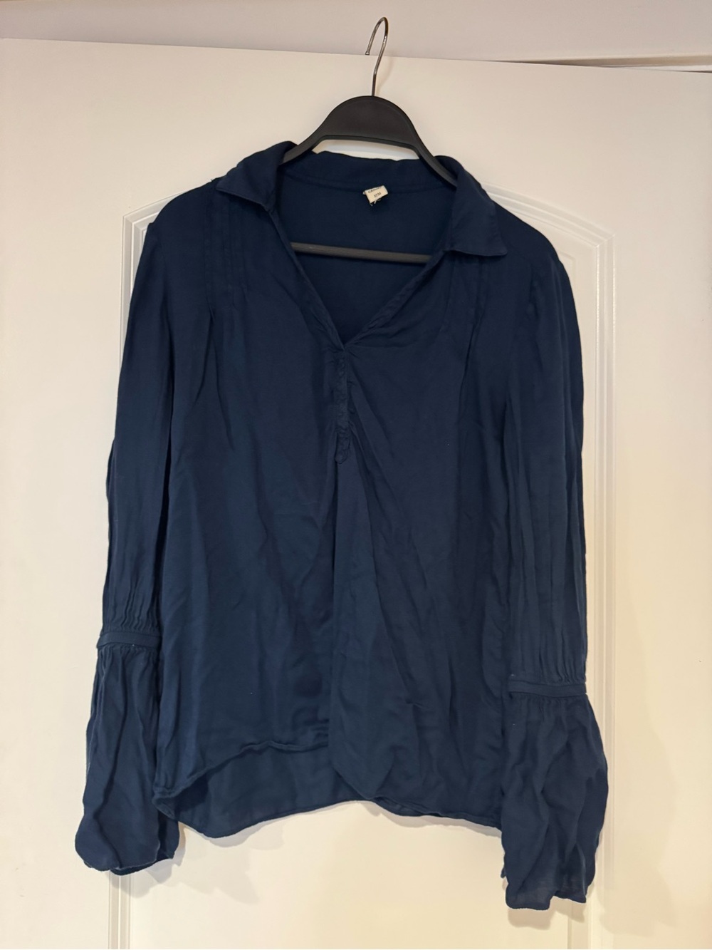 CASUAL brand women’s shirt with flare cuff sleeves, cotton